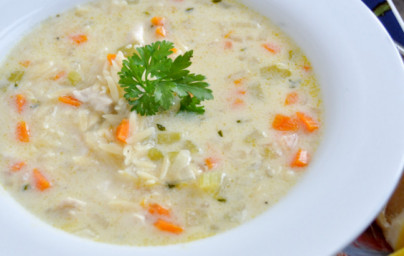 LCHF Griechische Suppe mit Huhn